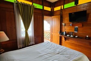 Galeri Tondano Cabin & Cafe (25)